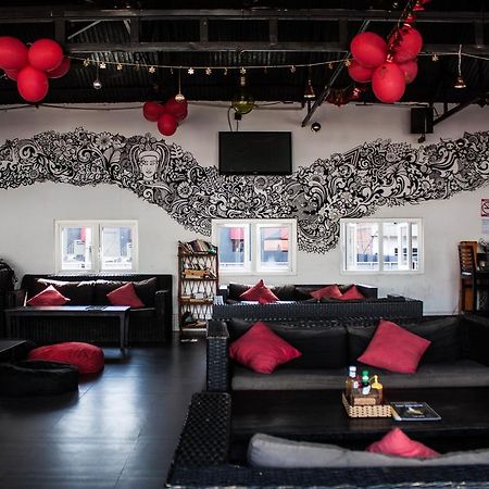Top Banana Guesthouse & Rooftop Bar Phnom Penh Luaran gambar