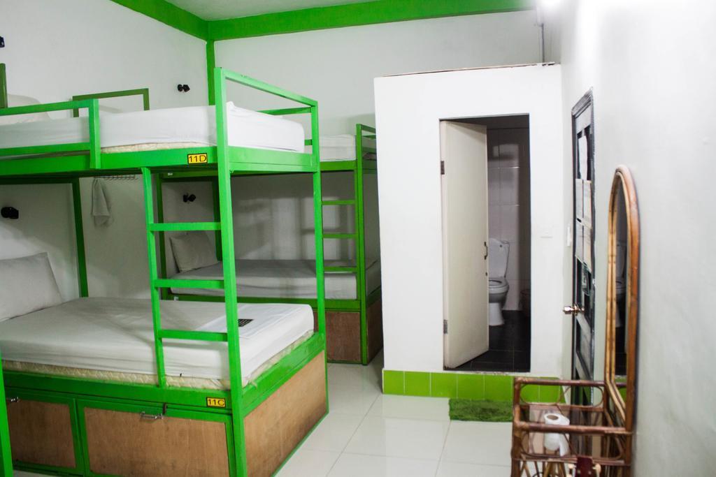 Top Banana Guesthouse & Rooftop Bar Phnom Penh Luaran gambar