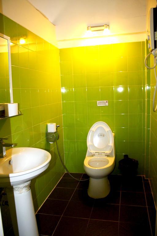 Top Banana Guesthouse & Rooftop Bar Phnom Penh Luaran gambar
