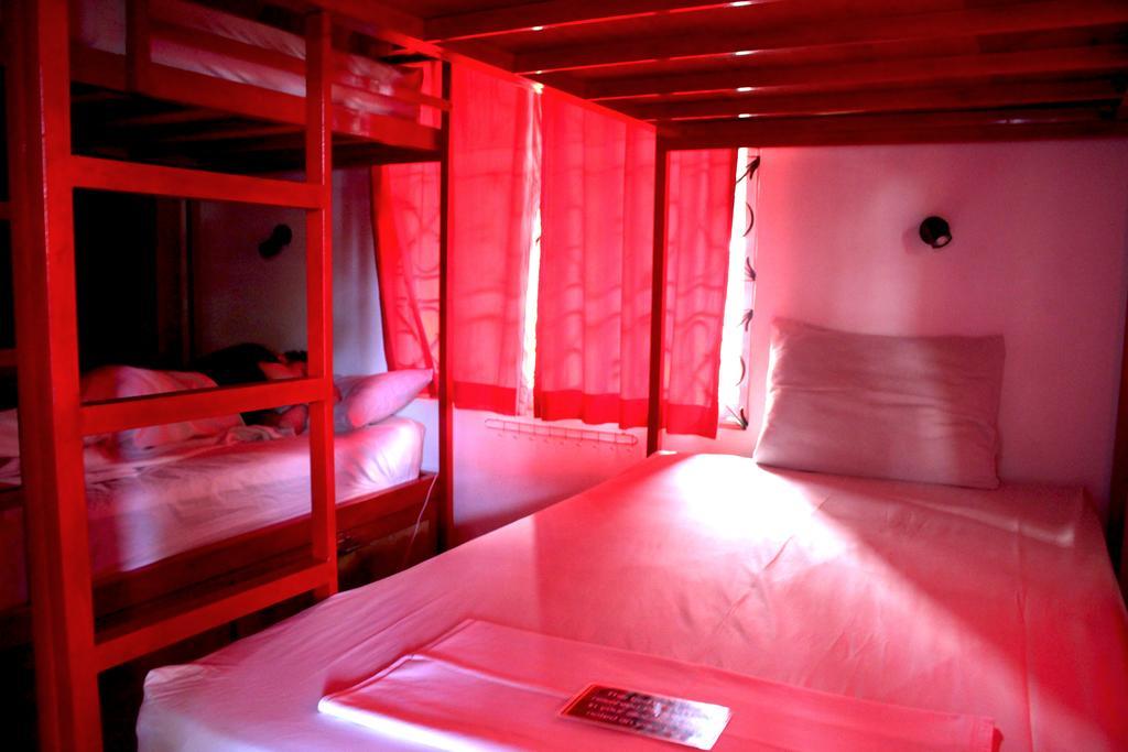 Top Banana Guesthouse & Rooftop Bar Phnom Penh Luaran gambar