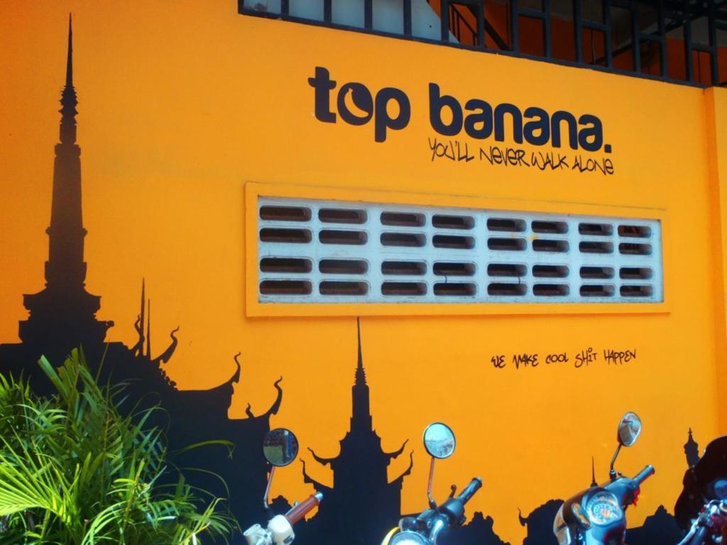 Top Banana Guesthouse & Rooftop Bar Phnom Penh Luaran gambar